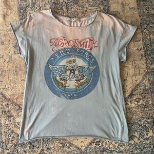 Junk food graphic tee Aerosmith size small